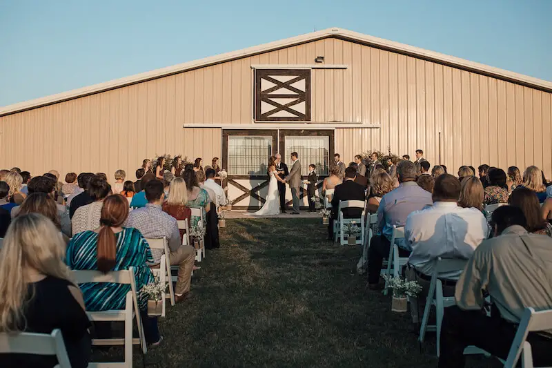 Cedar Hill Farm wedding, photo by The Warmth Around You