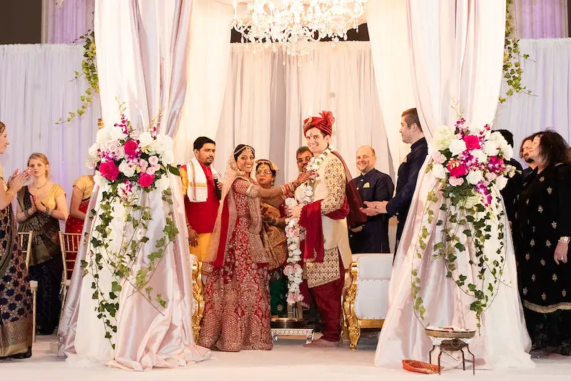 The Columns Memphis Wedding - photo by Elizabeth Nord Photography